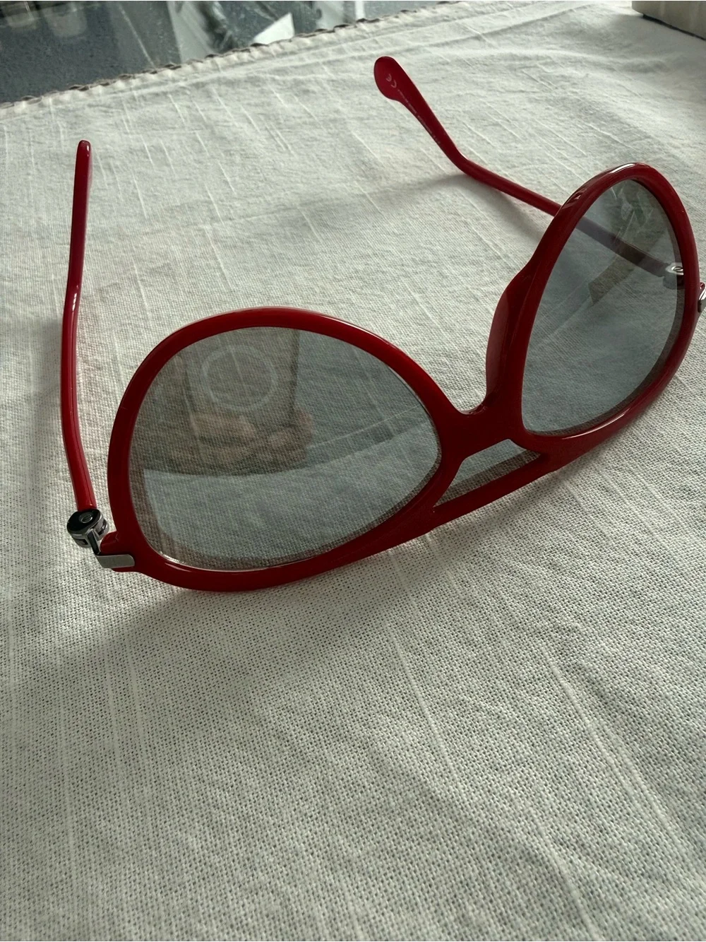 Moncler Red Aviator Mirrored Sunglasses Brand New ! No scratches. Gorgeous ❤️